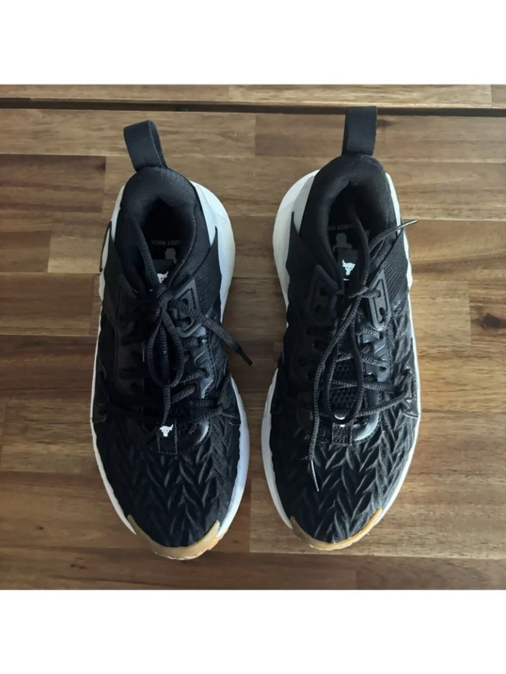 Under Armour excellent please